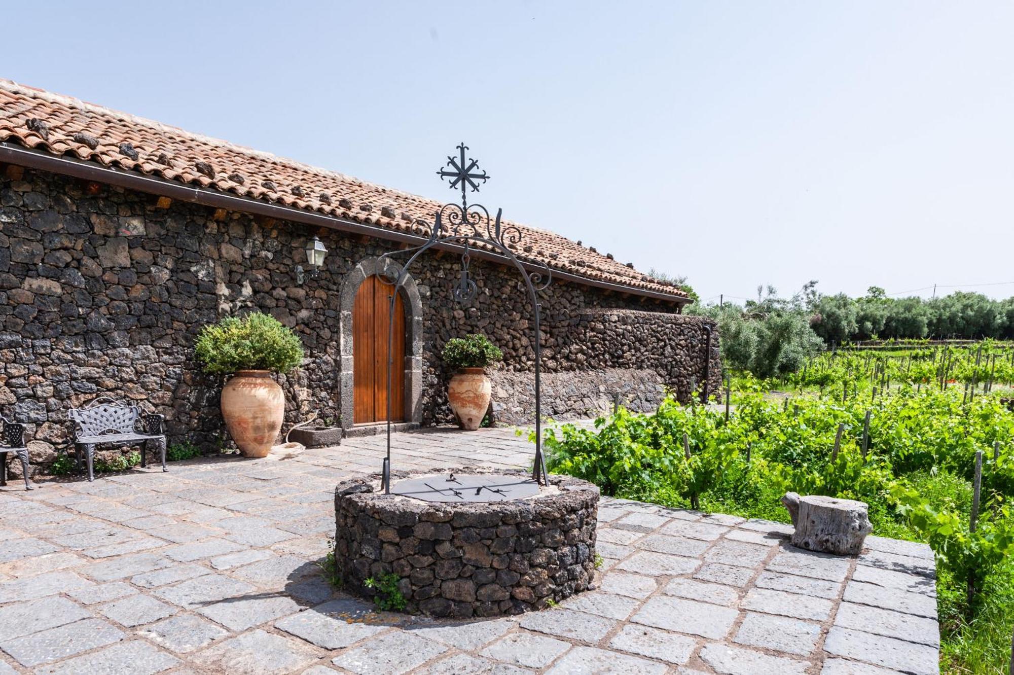Terrazze Dell'Etna - Country Rooms And Apartments Randazzo Bagian luar foto