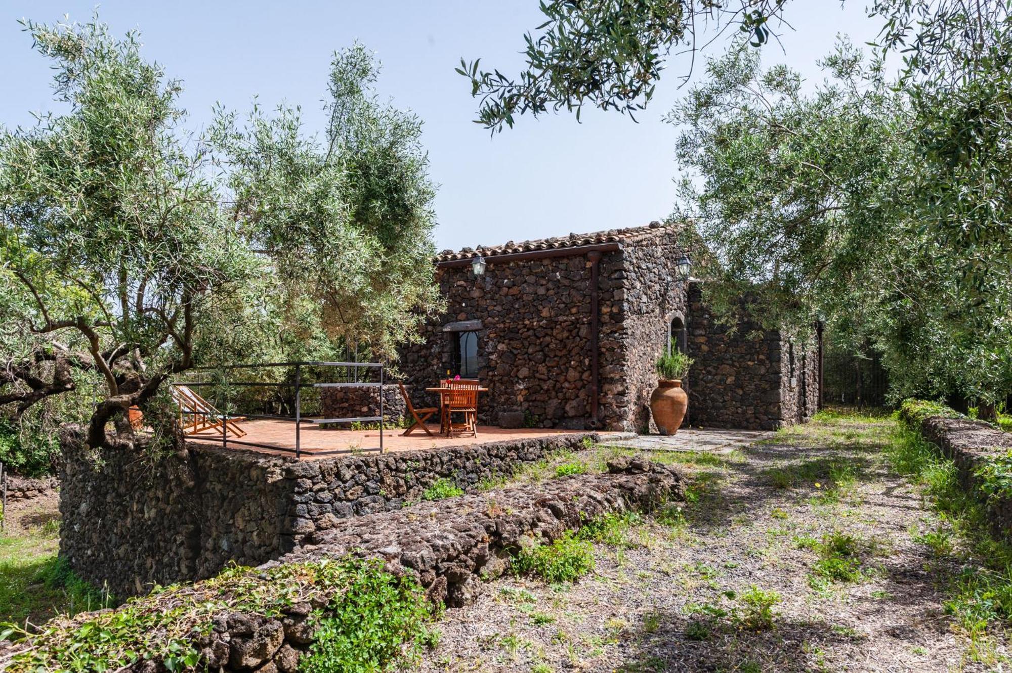 Terrazze Dell'Etna - Country Rooms And Apartments Randazzo Bagian luar foto